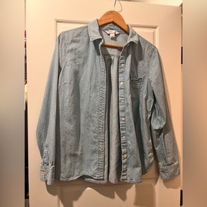 Old navy denim washed  relaxed fit button down women’s shirt long sleeved
